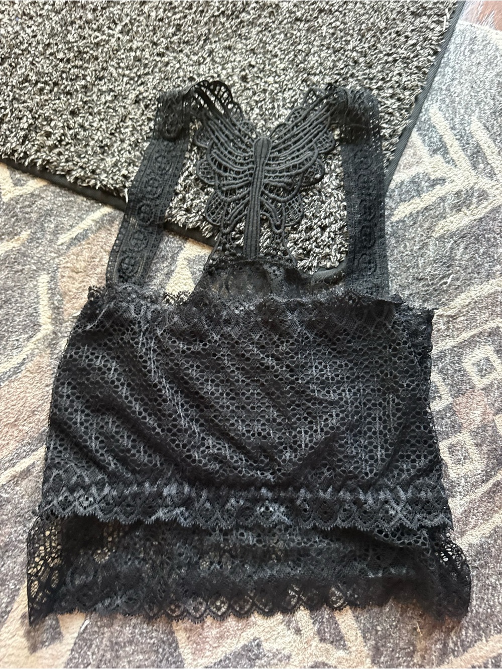 Black Lace Butterfly-Back Women's Tank Top